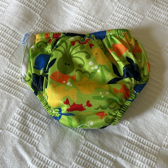 i play. by green sprouts Reusable, Eco Snap Swim Diaper with Gussets - Picture 2 of 3